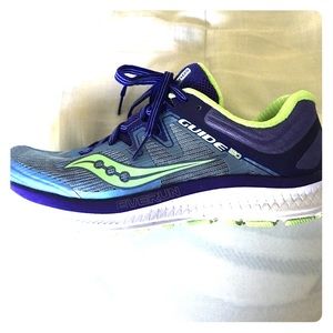 Like new Saucony Guide ISO size 8.5